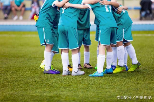 中国女篮74-70逆转捷克，韩旭与罗欣棫助力争胜